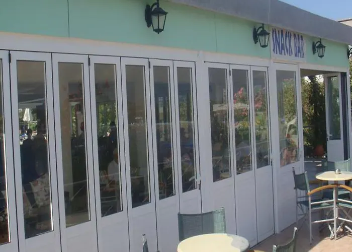 尔必达海滩一室公寓酒店 法里拉基