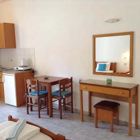 Elpida Aparthotel 4*