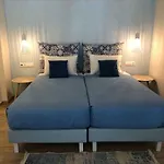 Ξενοδοχείο με διαμερίσματα Elpida Φαληράκι