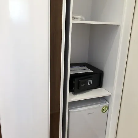 Elpida Apart Otel 2*
