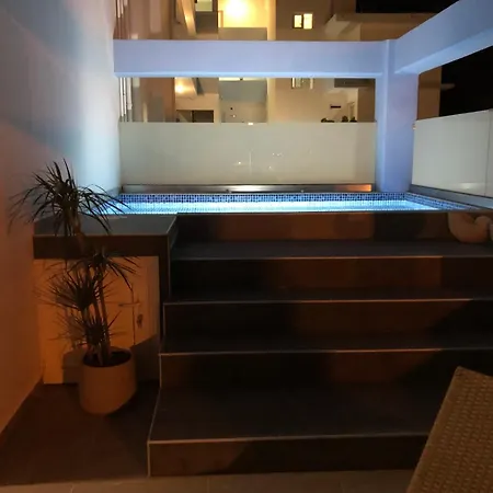 公寓式酒店 尔必达海滩一室公寓酒店 法里拉基