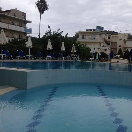 Elpida Apartmanhotel 4*