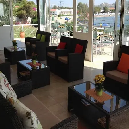 Apart Otel Elpida