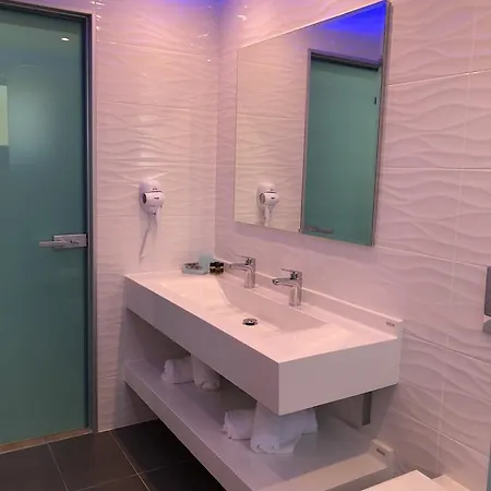 Elpida Apart Otel 2*