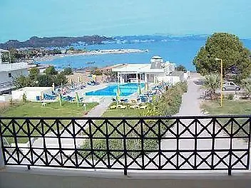 尔必达海滩一室公寓酒店 法里拉基