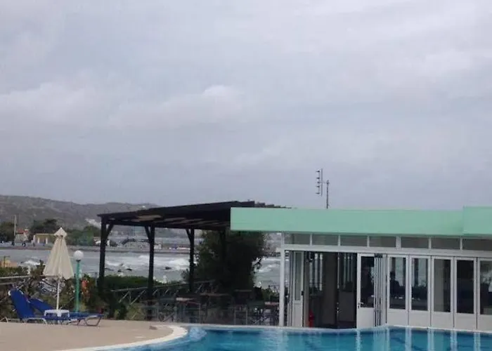 Elpida شقة فندقية 4*