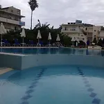 Elpida Lejlighedshotel 4*